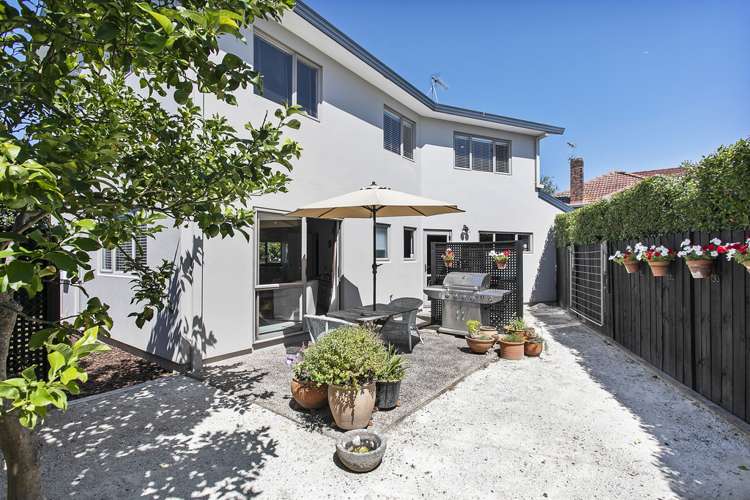 1/142 Grey Street Onehunga_13