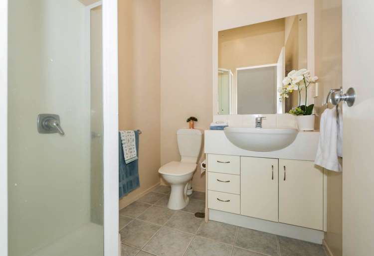 8a/20 Ian Marwick Place Birkenhead_11