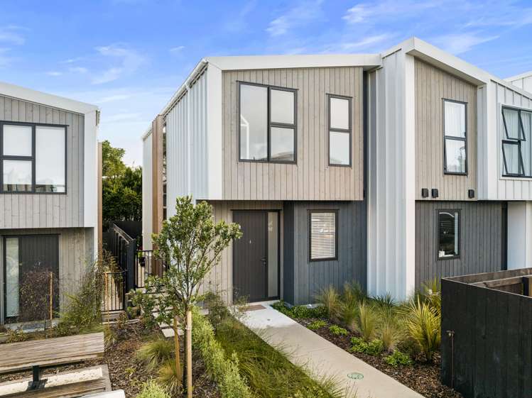 6/82 East Coast Road Milford_10