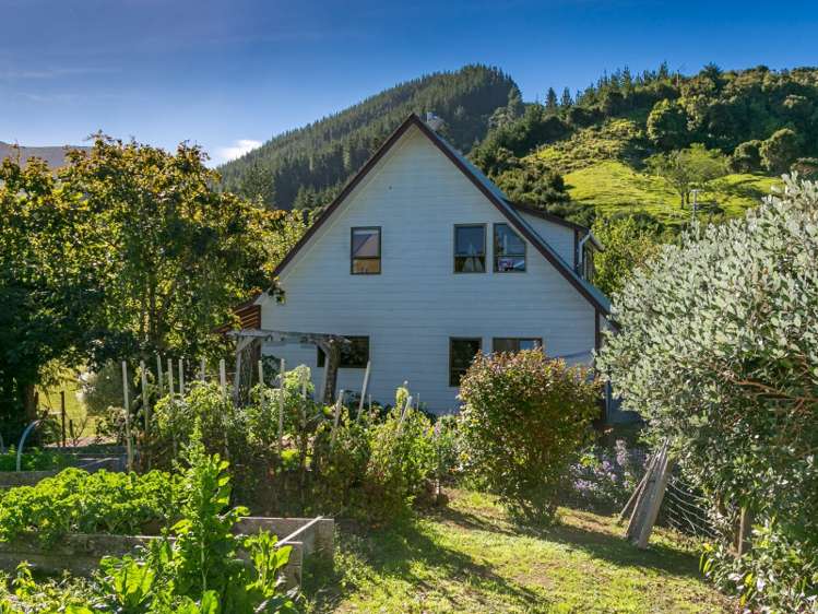 5716 Kenepuru Road Kenepuru Sound_16