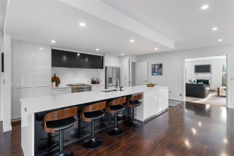 140 Hussey Road Northwood_9