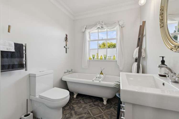 1/96 Bradbury Road Botany Downs_12