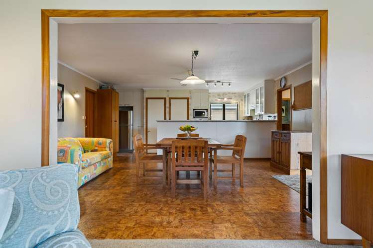 1 Britannia Dell Pauanui_11