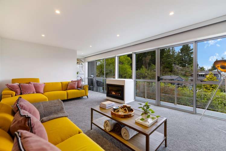 2B Vancouver Drive Queenstown_4