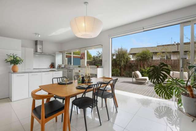 Chic and Sophisticated - Superb lock-up and leave