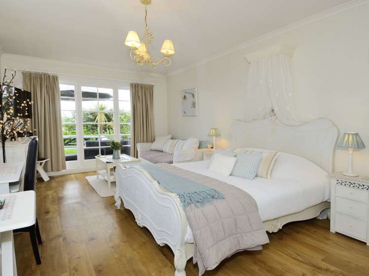 9 Moana Road Okitu_17