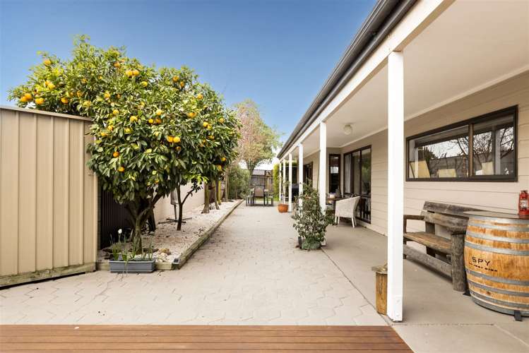 2 Bank Street Springlands_14