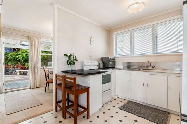 18 Selwyn Crescent Forrest Hill_6