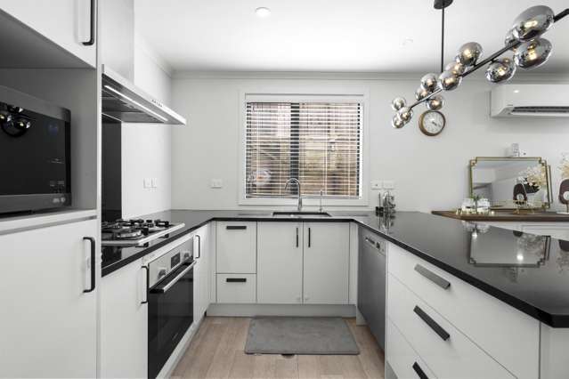 2/65 Cabourne Drive 1071_4