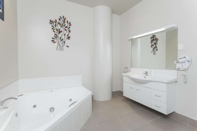 2/40 Reads Quay Gisborne_9