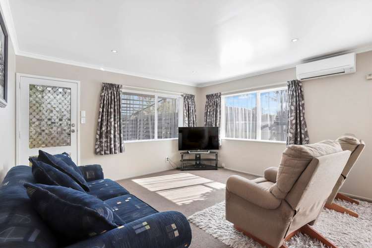 3/1 Frank Evans Place Henderson_7