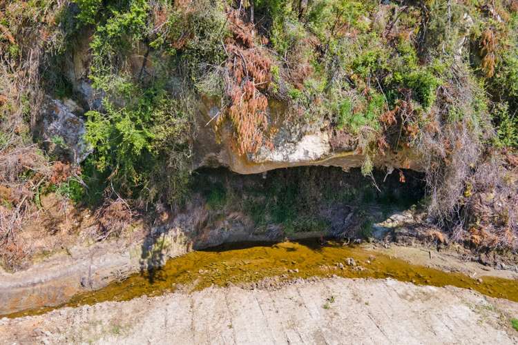 2336 Winchester - Hanging Rock Road Geraldine_1