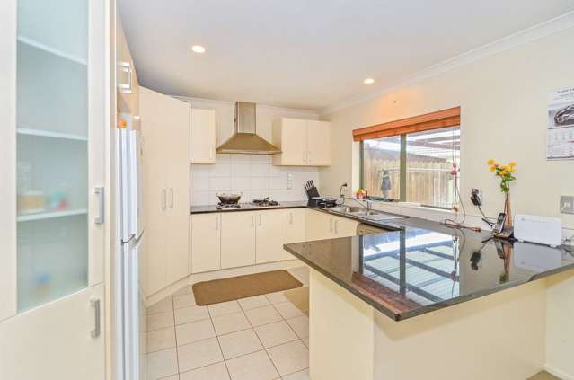 31 Carrick Glen Avenue Flat Bush_3