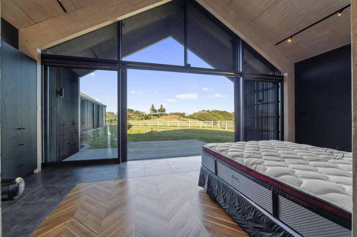216b Henwood Road_3