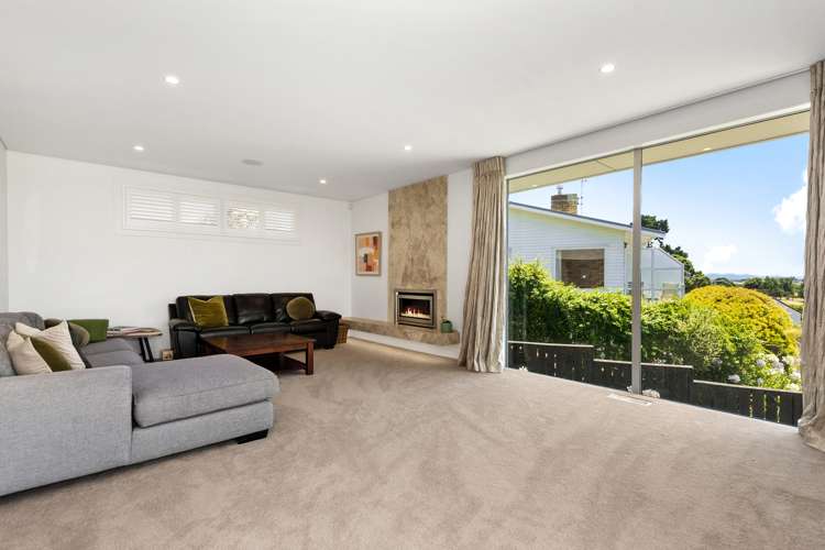 133 Lake Crescent Hamilton Lake_8