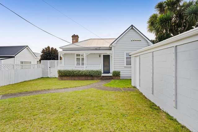 CBD FRINGE VILLA BEAUTY