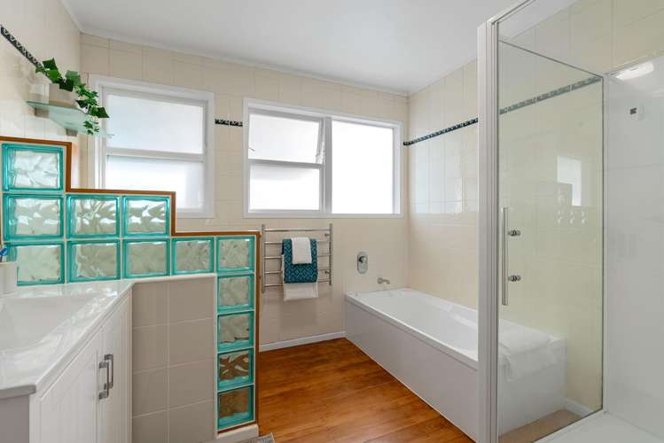 7 Chisbury Street Churton Park_9