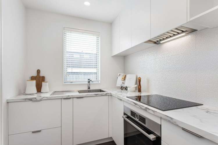 4/46 Andover Street Merivale_3