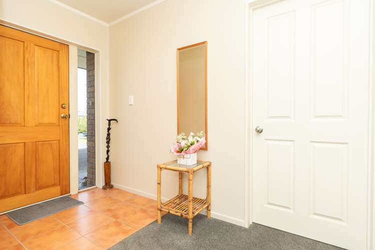 9 Bouverie Crescent Flagstaff_21