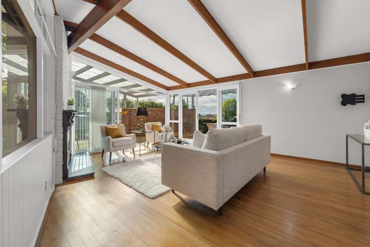 27 Colmar Road Mellons Bay_8