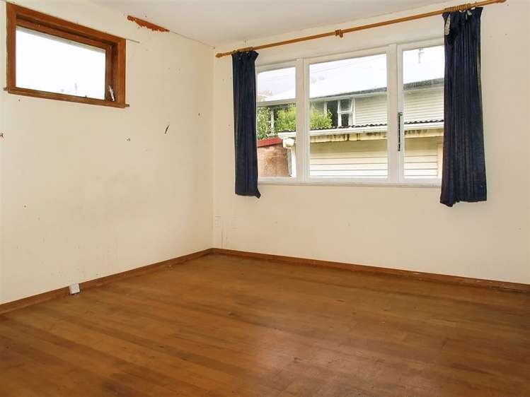 7 Massey Street Tawa_8