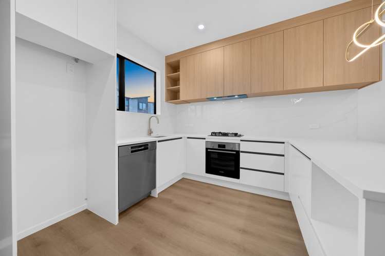 22 Whare Kauri Road Papakura_5