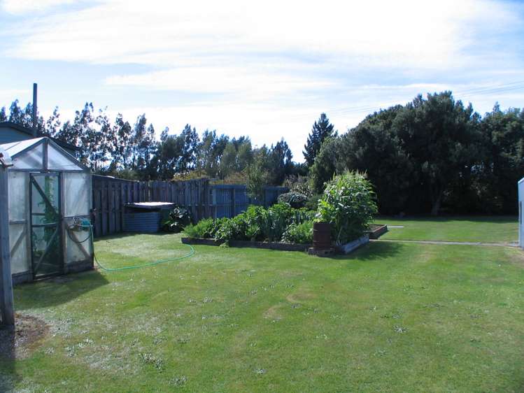 16 Freestone Place Manapouri_18