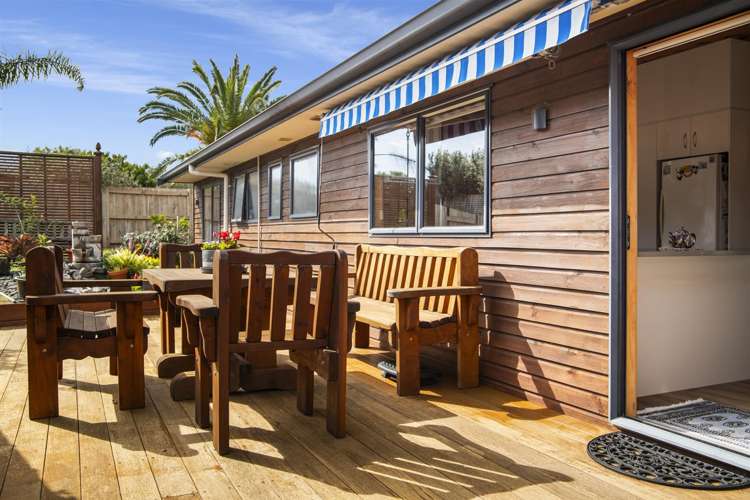 6 Thebes Grove Papamoa_11