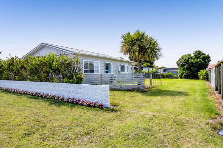 23 Layard Street Opunake_3