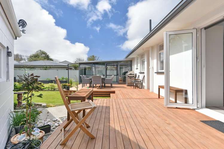7 Barclay Place Burwood_24