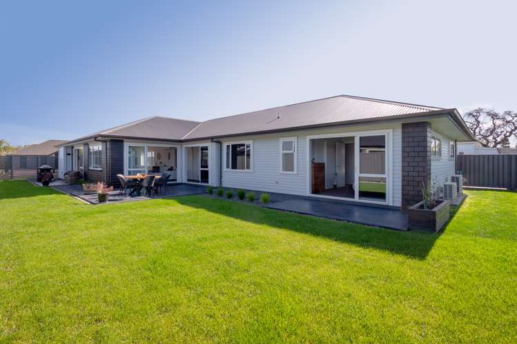 5 Mckay Close Frimley_14