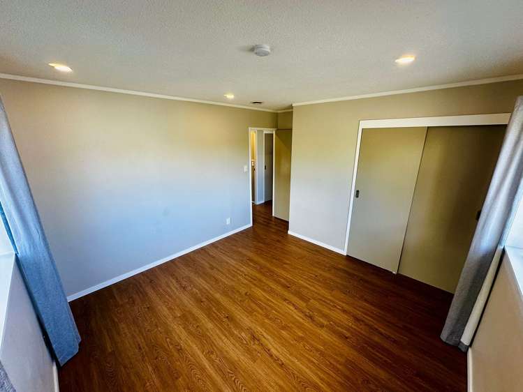 92 Thurleigh Grove Karori_8