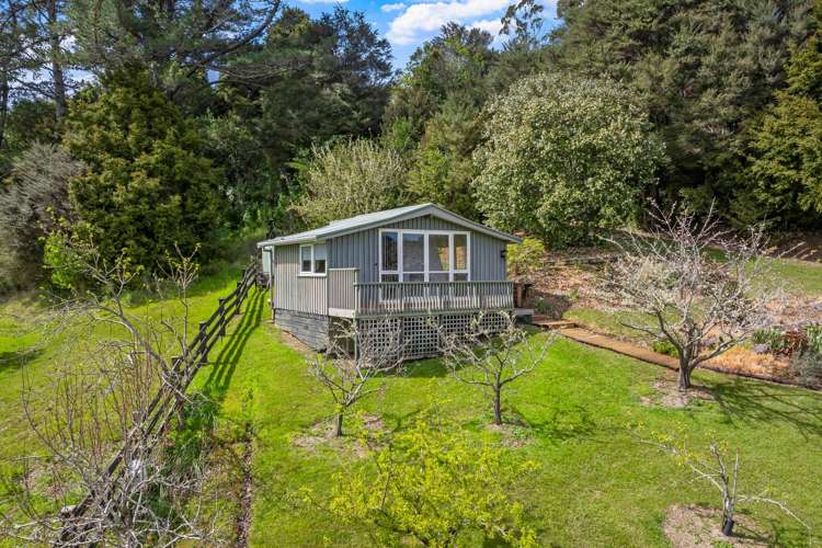 1082 Sandspit Road Sandspit_28