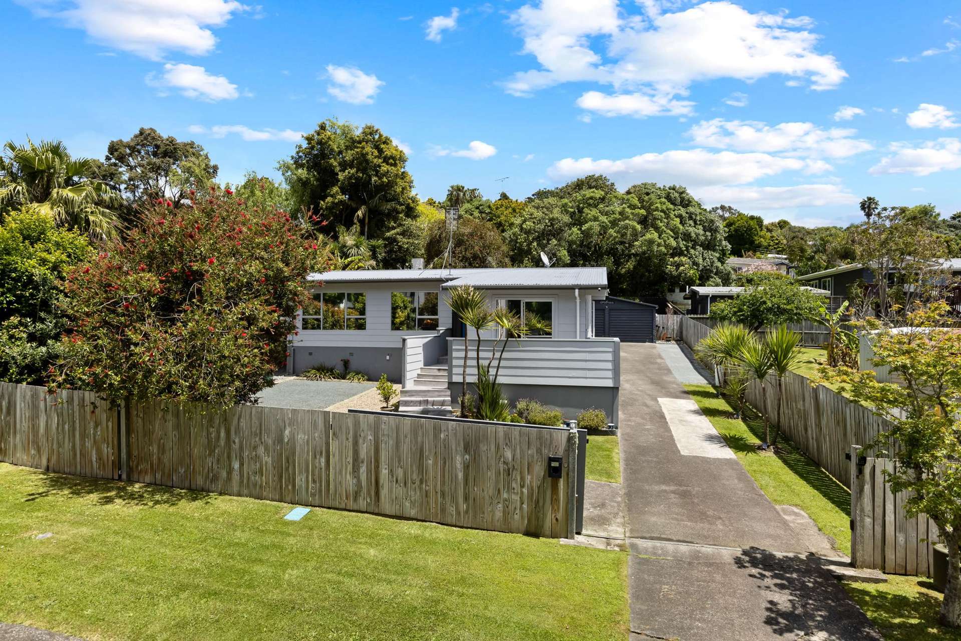 7 William Hadlow Place Hatfields Beach_0