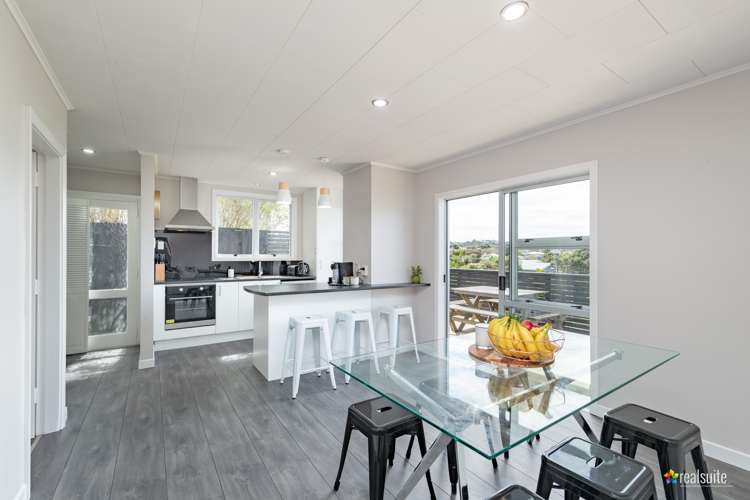 114 Te Pene Avenue Titahi Bay_2