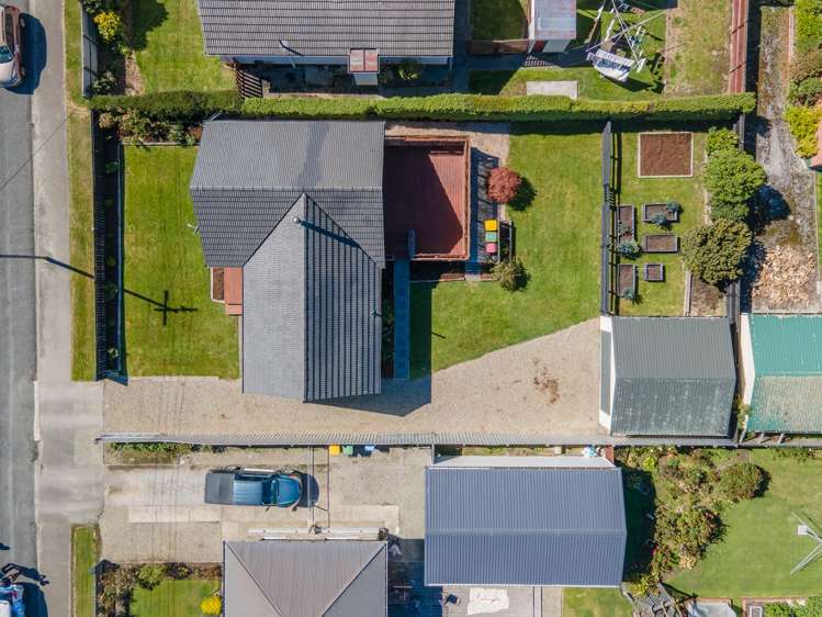 1 Holmes Street Waimate_21