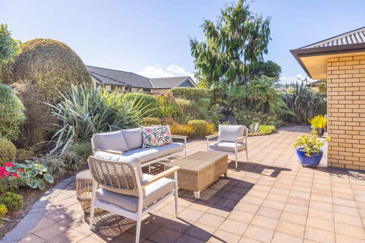 72 Barrington Drive Huntington_27