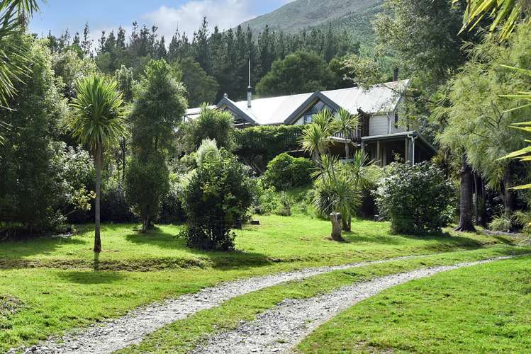 313 Kaiuma Bay Road Havelock_1