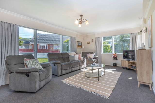 16 Redwood Avenue Tawa_3