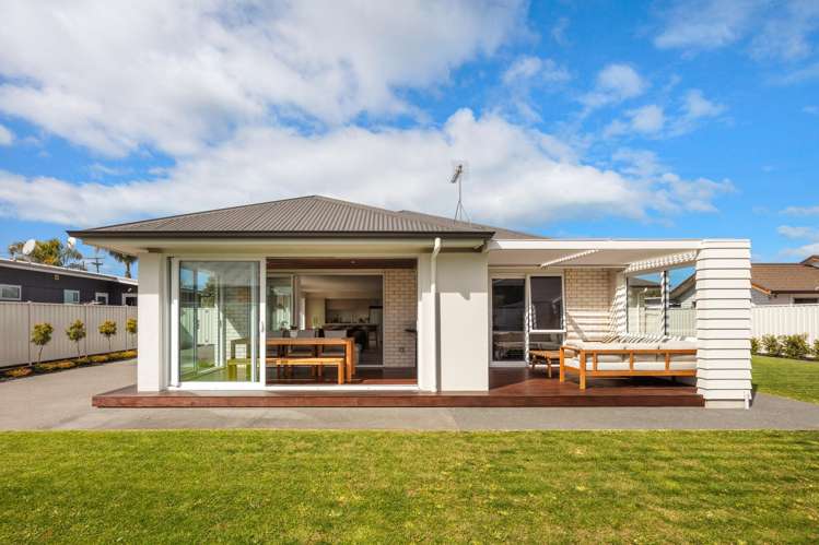 3 Sterling Park Lytton West_20