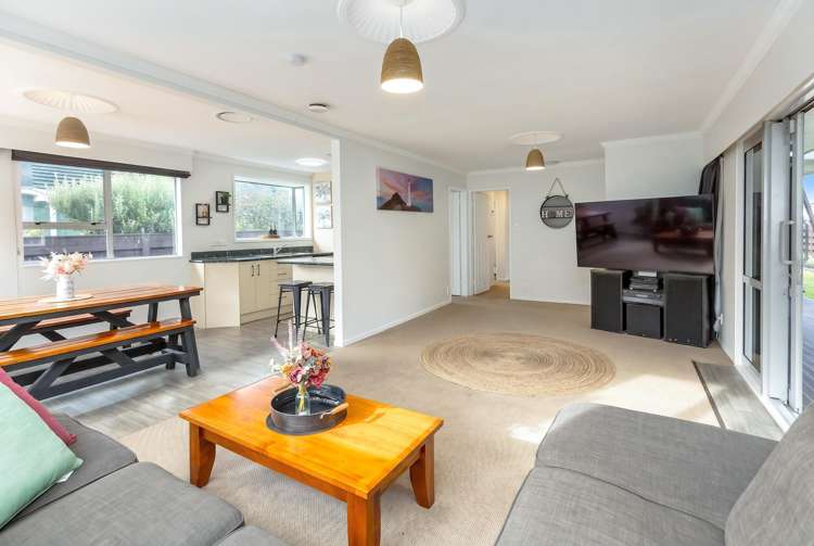 14 Harvard Grove Upper Hutt_8