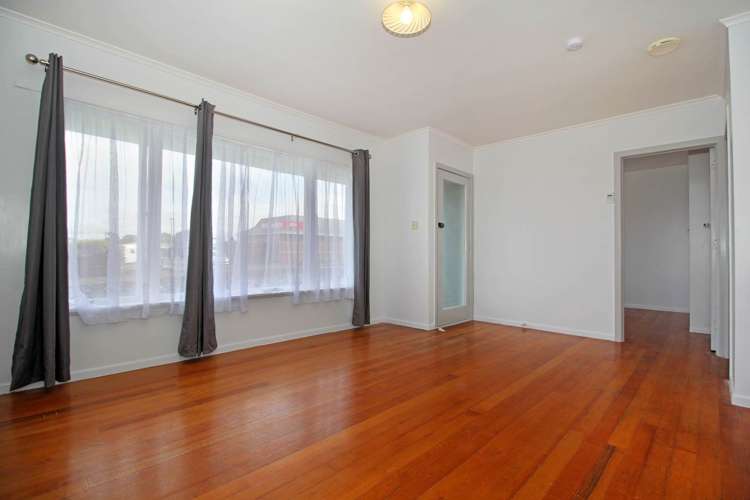 1/122 Lake Road Belmont_3