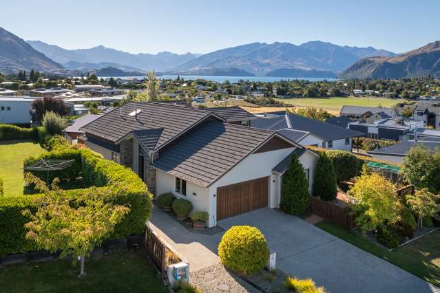 86 Kings Drive Wanaka_1