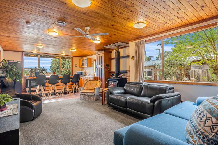 6 Chamberlain Avenue Amberley Beach_4