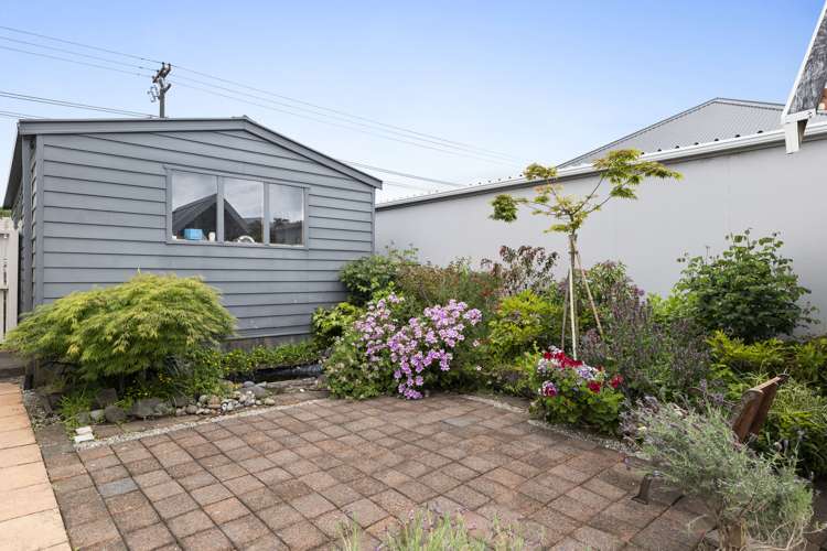 132 Tukapa Street Westown_27