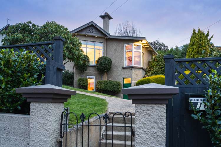 16 Burnett Street Calton Hill_24