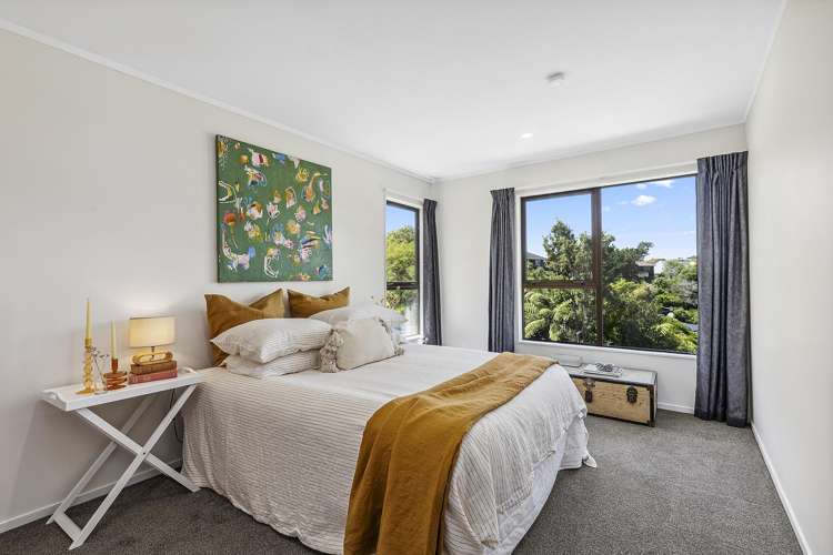 11 Thatcher Crescent Crofton Downs_10