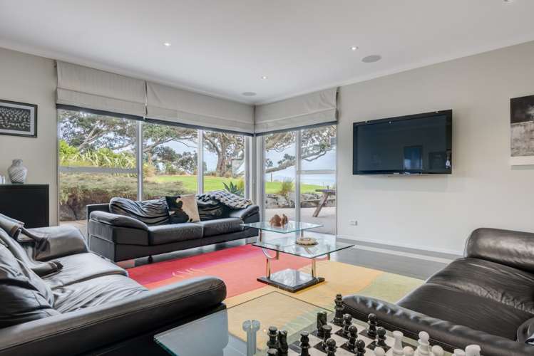 389 Clifton Road Whitford_16