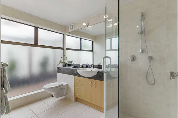 2a Heywood Crescent Epsom_20