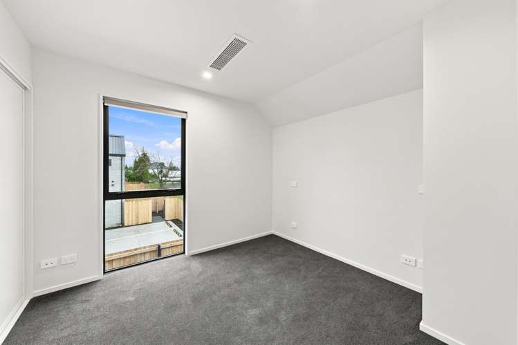 2/9 Frankleigh Street Somerfield_6
